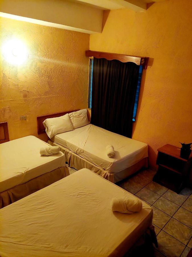 Natz Hotel Flores Eksteriør billede