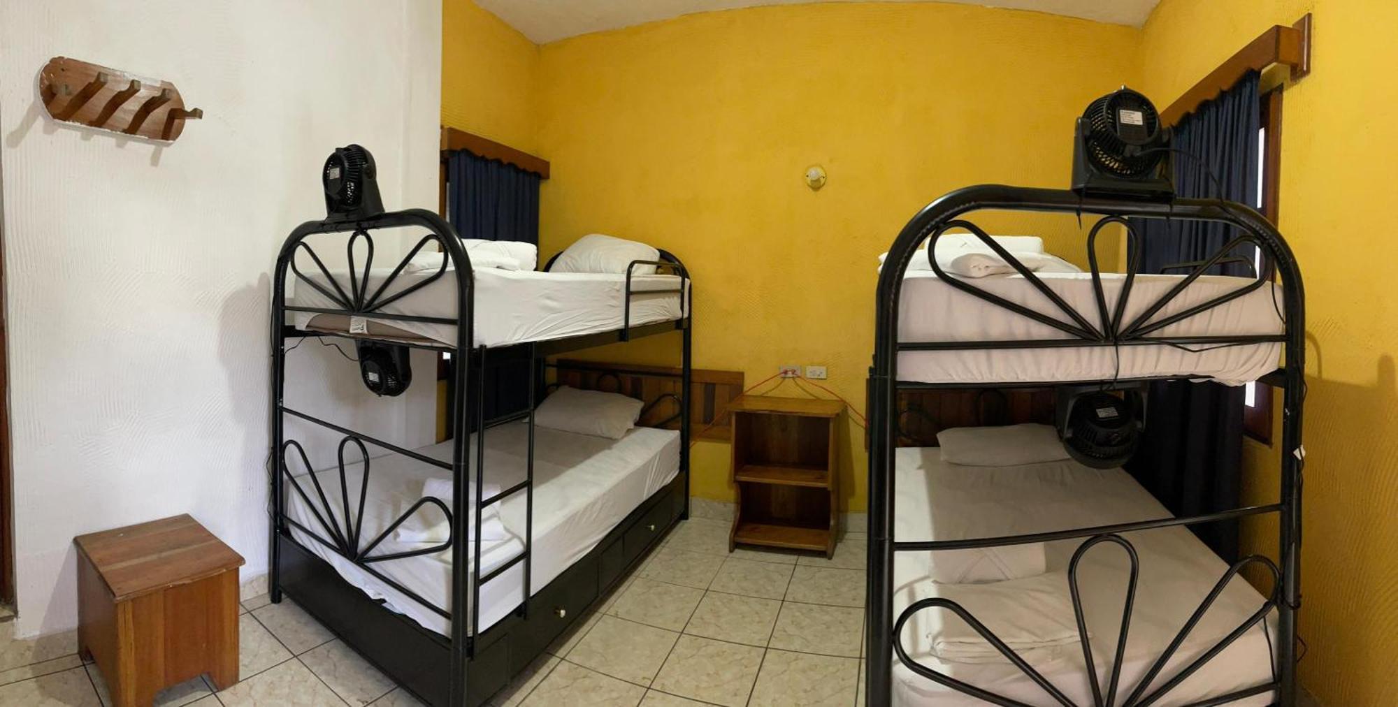 Natz Hotel Flores Eksteriør billede